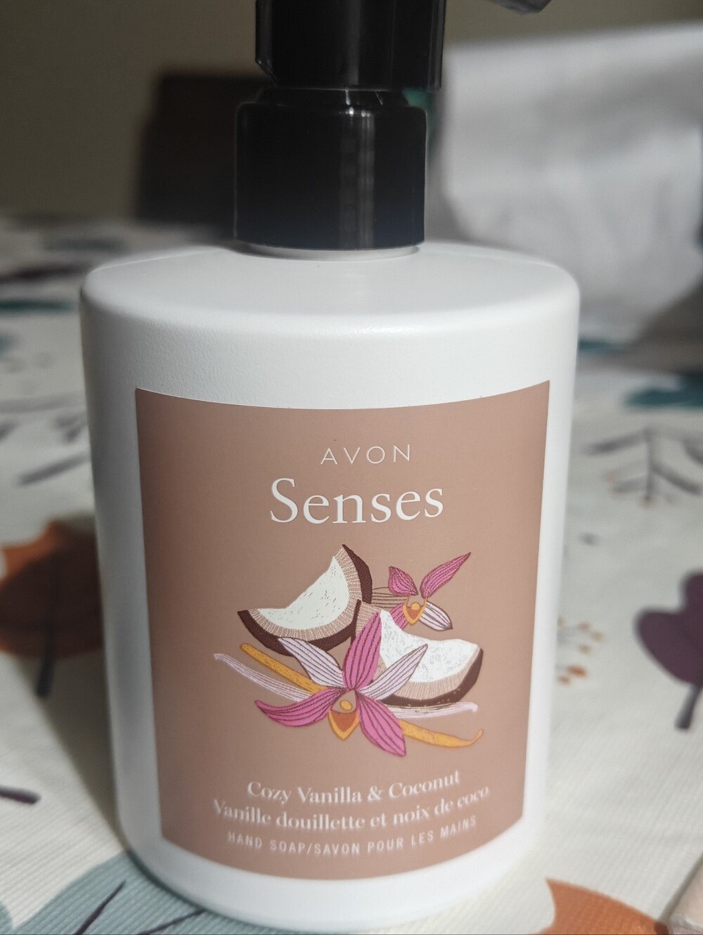 Avon Senses Cozy Vanilla & Coconut Hand Soap - Pink Label